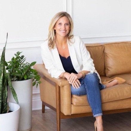 Episode 44: Educator turned Entrepreneur with Jenn Kleiber episode artwork