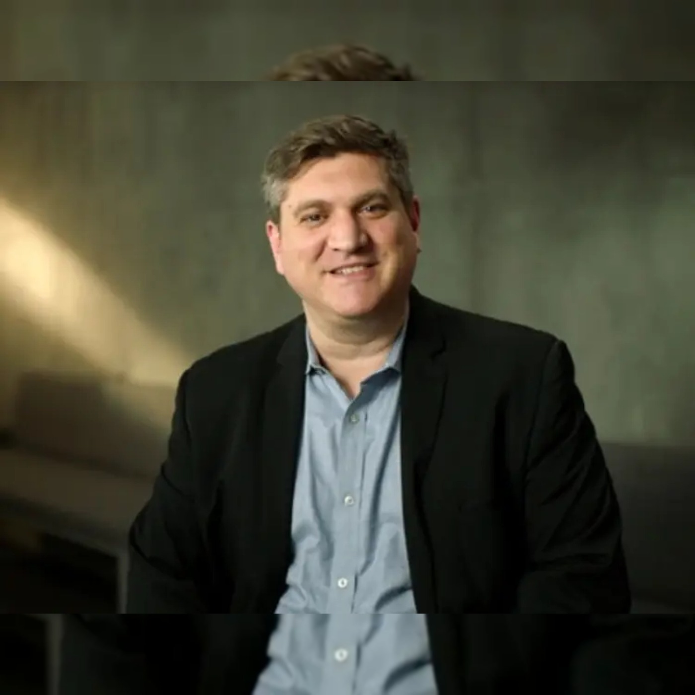 The Disconnect Between Scientific Evidence and The Real World with Dr. Michael Grandner The Disconnect Between Scientific Evidence and The Real World with Dr. Michael Grandner