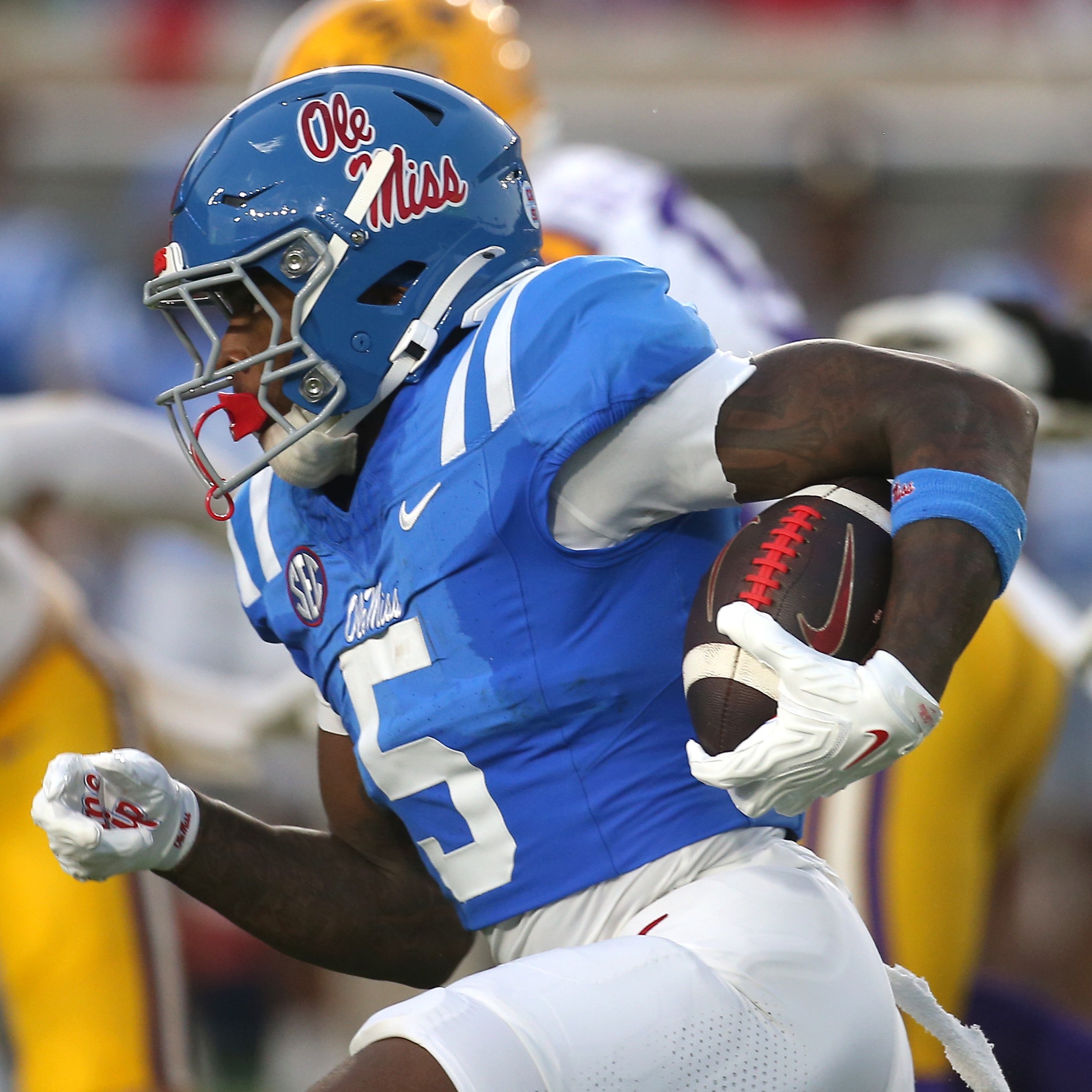 Hit That Line: Ole Miss dealing with Vegas hijinks, Week 4 winners episode artwork